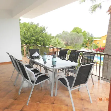 Villa En Les Rotes/las Rotas, Piscina *
