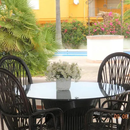 En Les Rotes/las Rotas, Piscina Villa Dénia